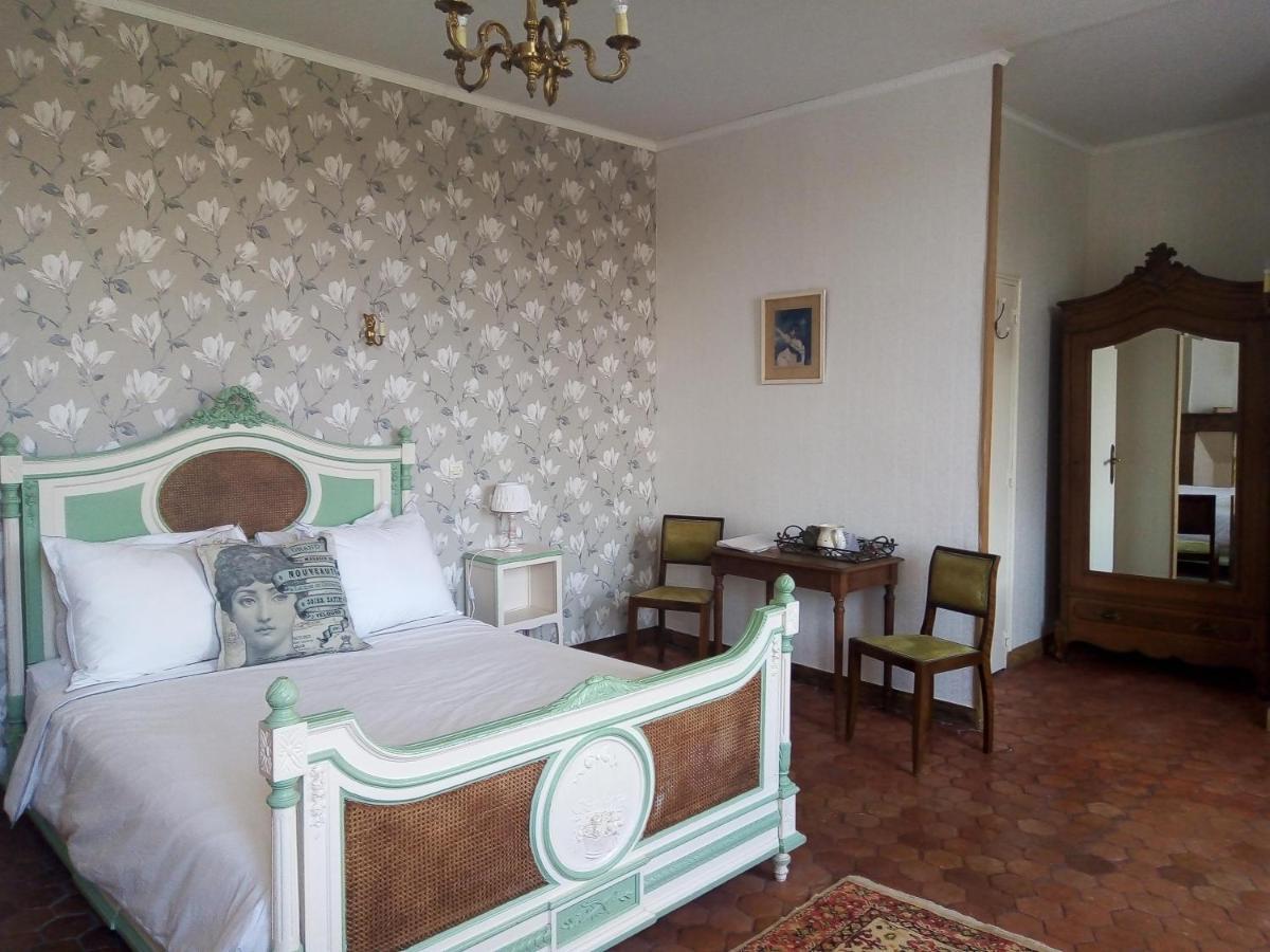 Chateau Latour Fours  Zewnętrze zdjęcie