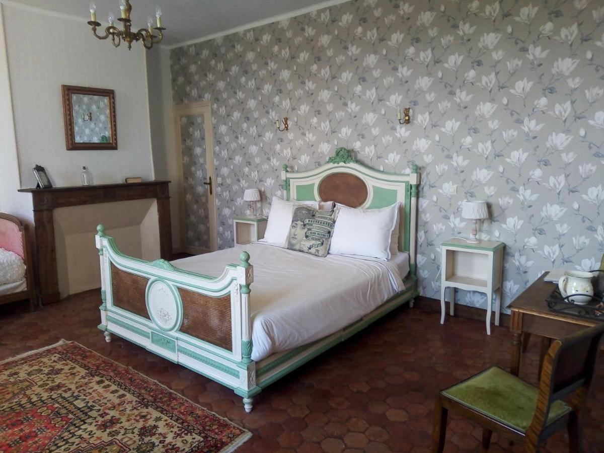 Chateau Latour Fours  Zewnętrze zdjęcie