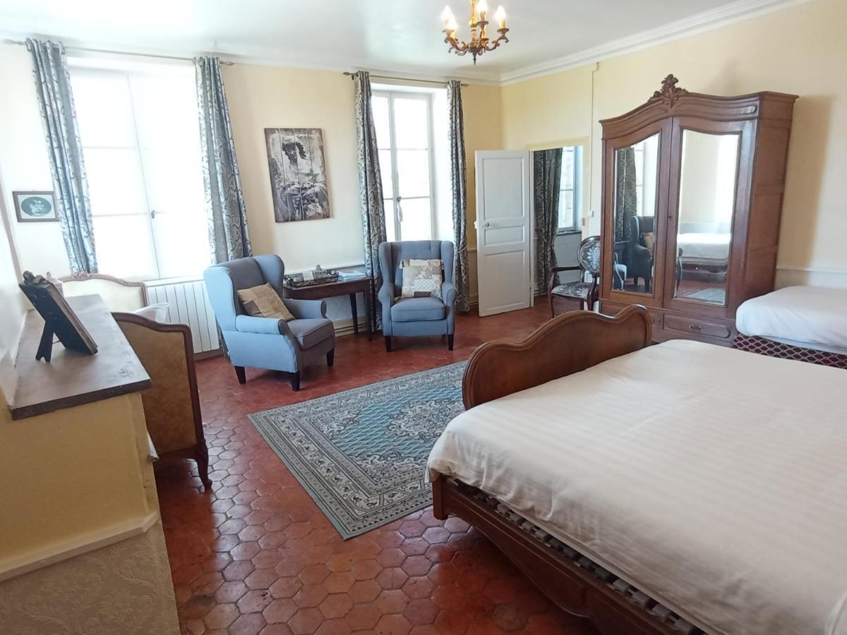 Chateau Latour Fours  Zewnętrze zdjęcie