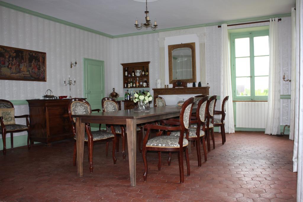 Chateau Latour Fours  Zewnętrze zdjęcie