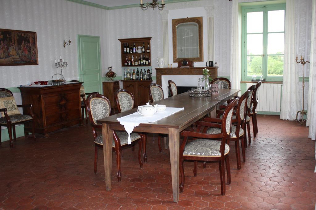 Chateau Latour Fours  Zewnętrze zdjęcie